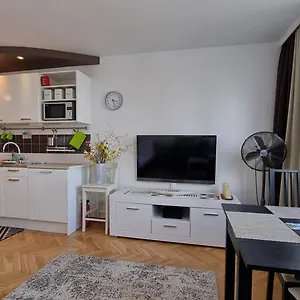  Apartament Like Flat B